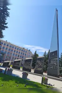 Памятник в Чебоксарах защитникам от немецких захватчиков