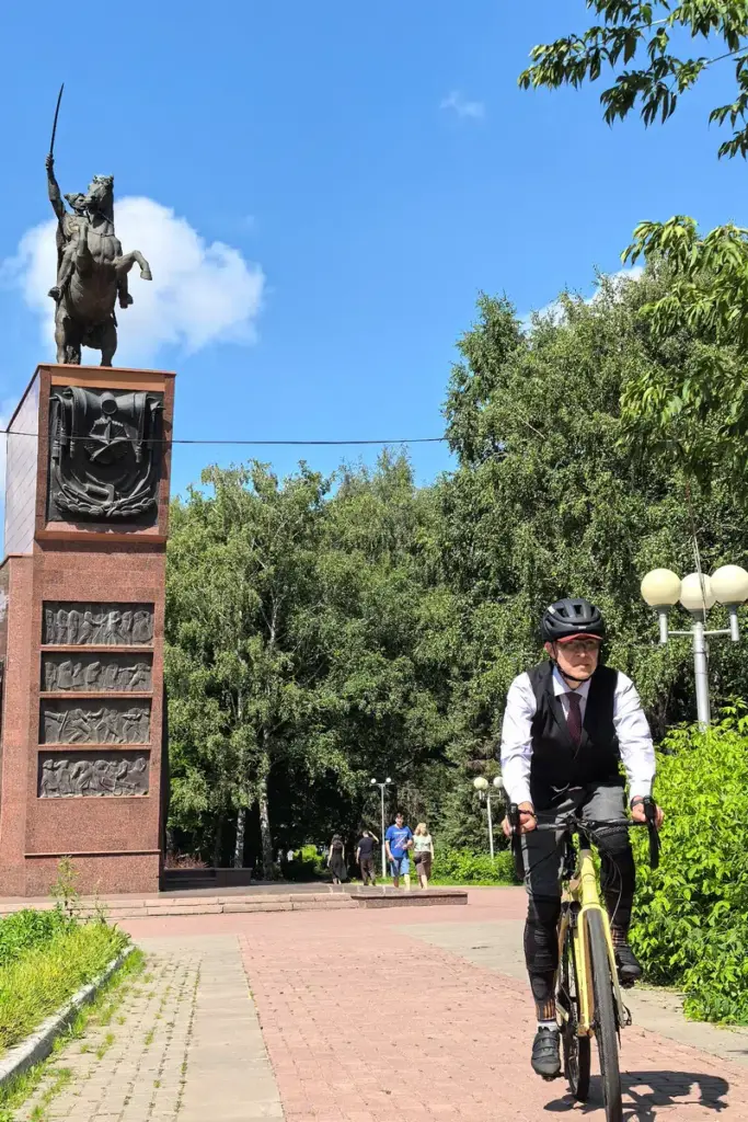 Vadim at the Monument to Vasily Ivanovich Chapaev in Cheboksary Vadim at the Monument to Vasily Ivanovich Chapaev in Cheboksary